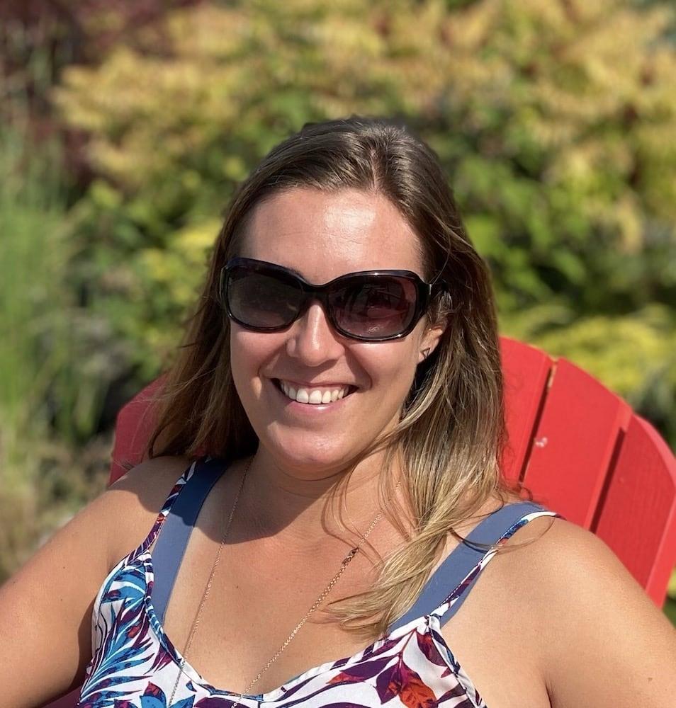 Dr. Lindsay McColl